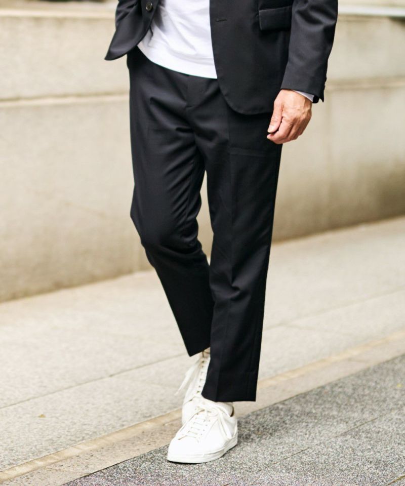 ストレッチ テーパードスラックス【FLAT】