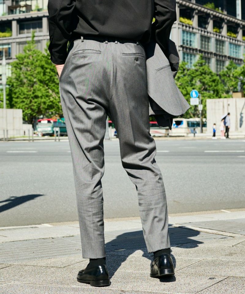 オーセンティック テーパードパンツ【FLAT】