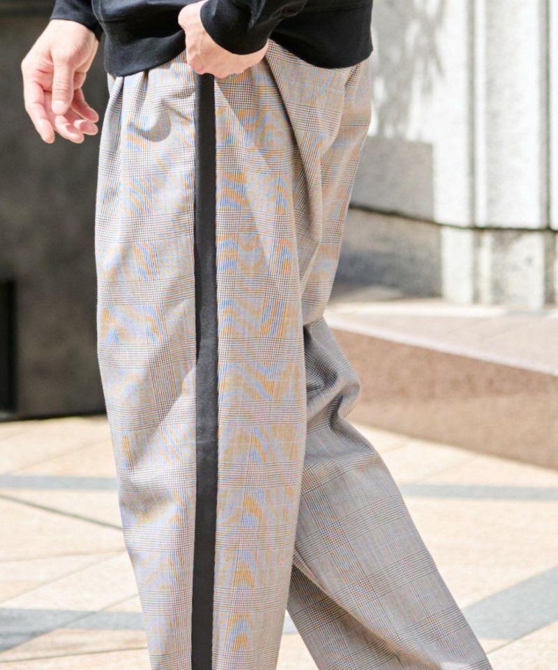 ウールブレンド・サイドラインチェックパンツ【PLAY】