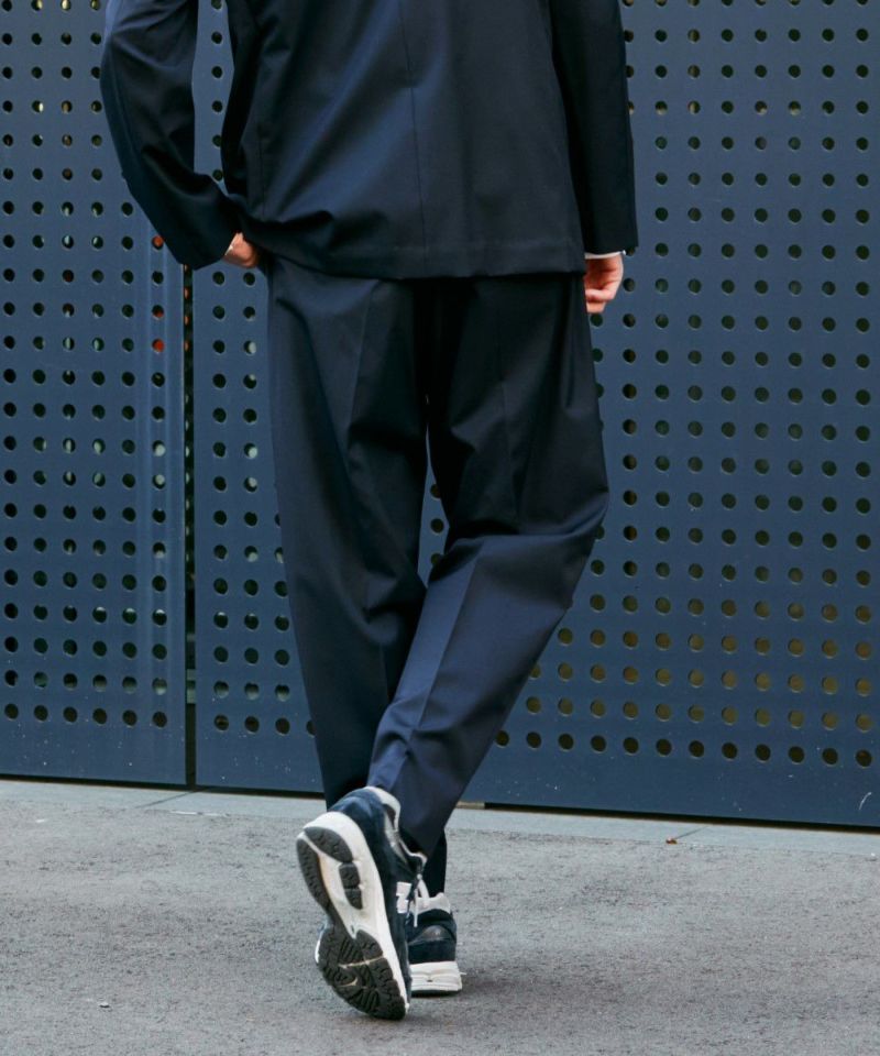 ストレッチ テーパードスラックス【PLAY】