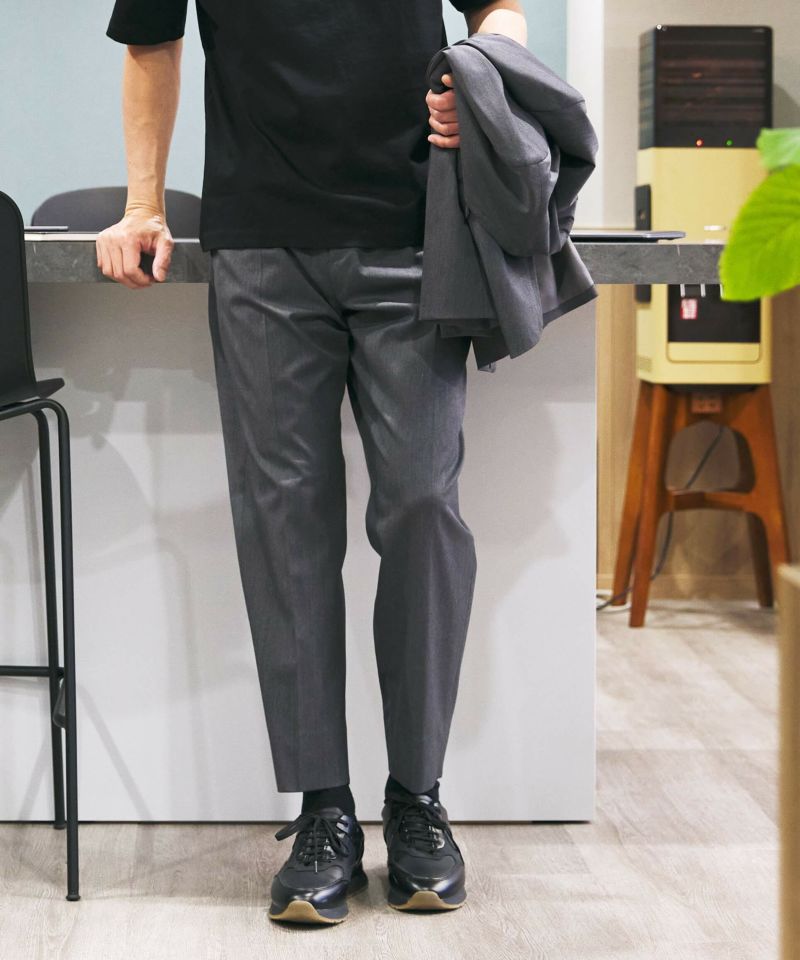 オーセンティック テーパードパンツ【PLAY】