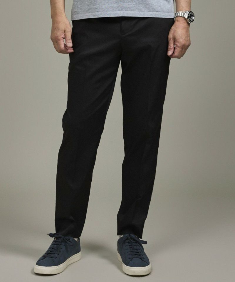 オールウェザーストレッチツイル テーパードスラックス【FLAT】