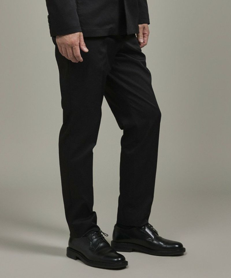 オールウェザーストレッチツイル テーパードスラックス【FLAT】