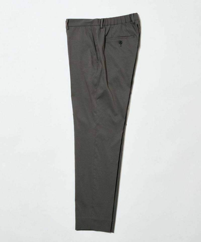 オールウェザーストレッチツイル テーパードスラックス【FLAT】