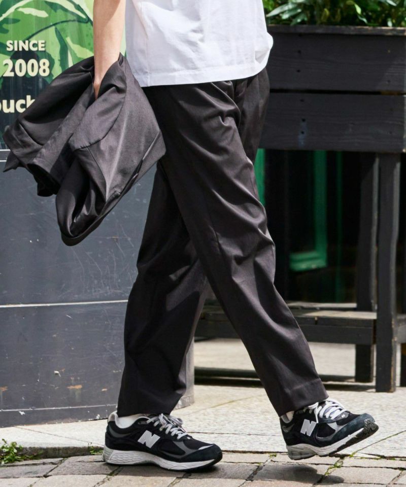 オールウェザーストレッチツイル ワイドストレートスラックス【PLAY】