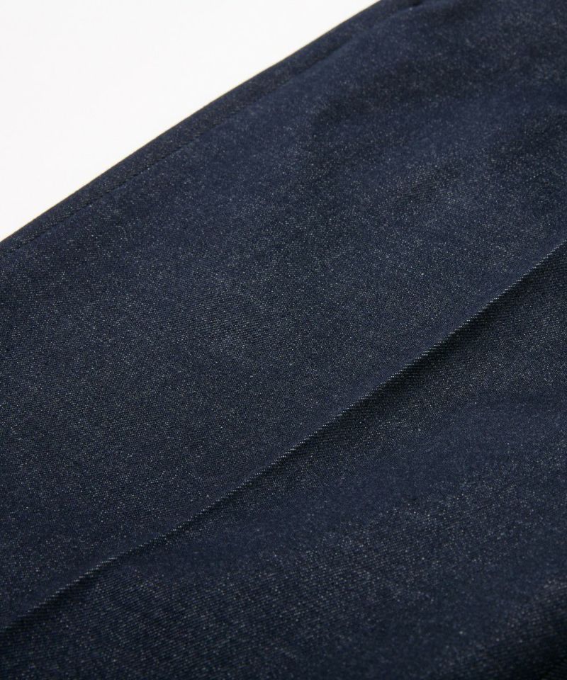 マーベラスデニム スリムテーパードスラックス【FLAT】